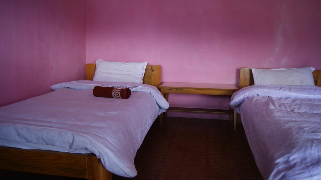 Peace Guest House Pokhara Room photo